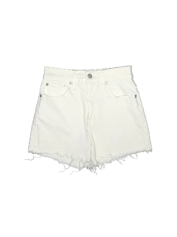 Low-Rise Denim Shorts in Light Wash