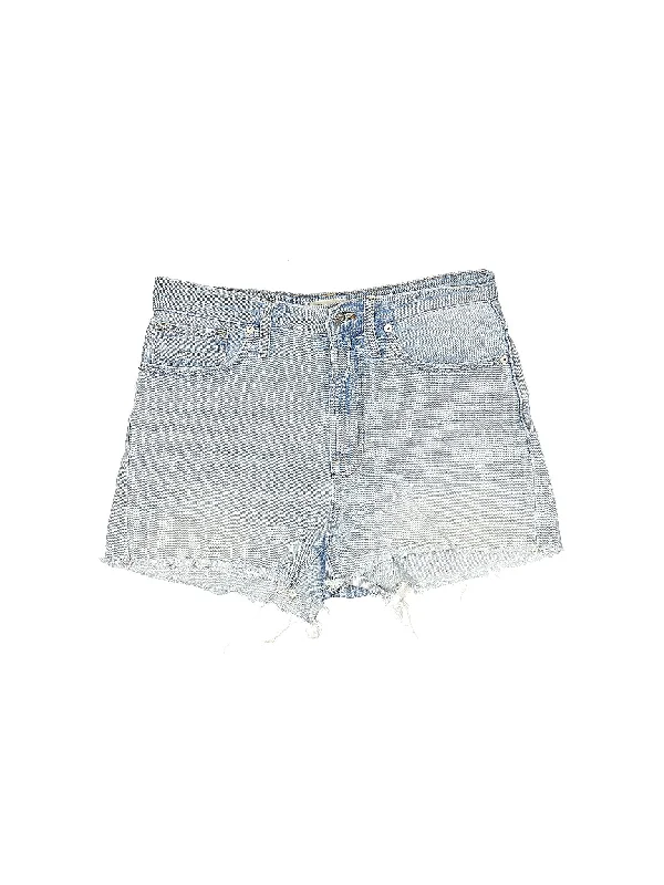 Mid-Rise Denim Shorts in Light Wash